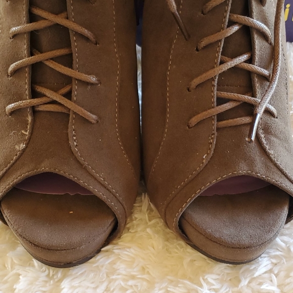 Booties - Picture 5 of 8